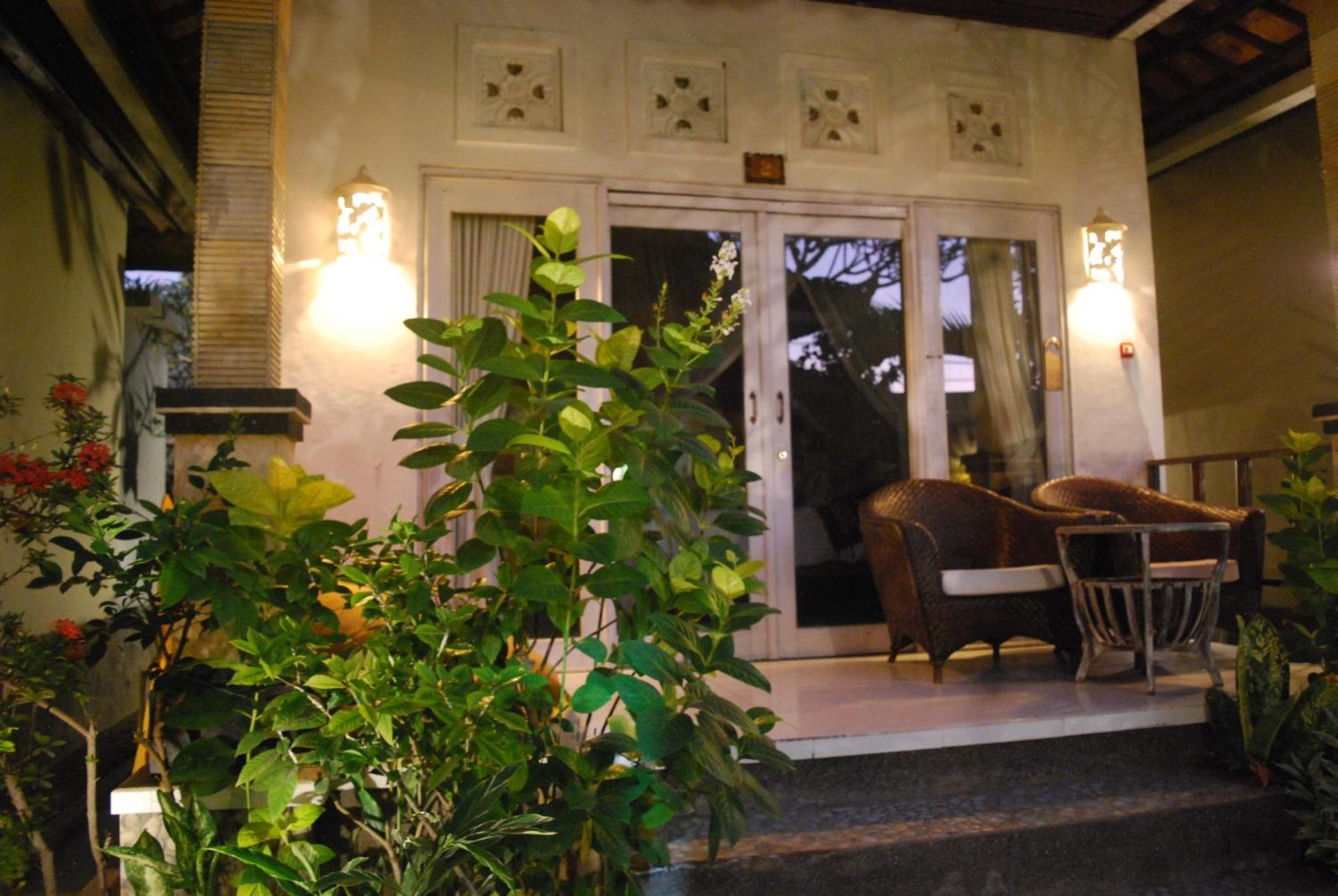 Dalum Homestay Amed Exterior foto