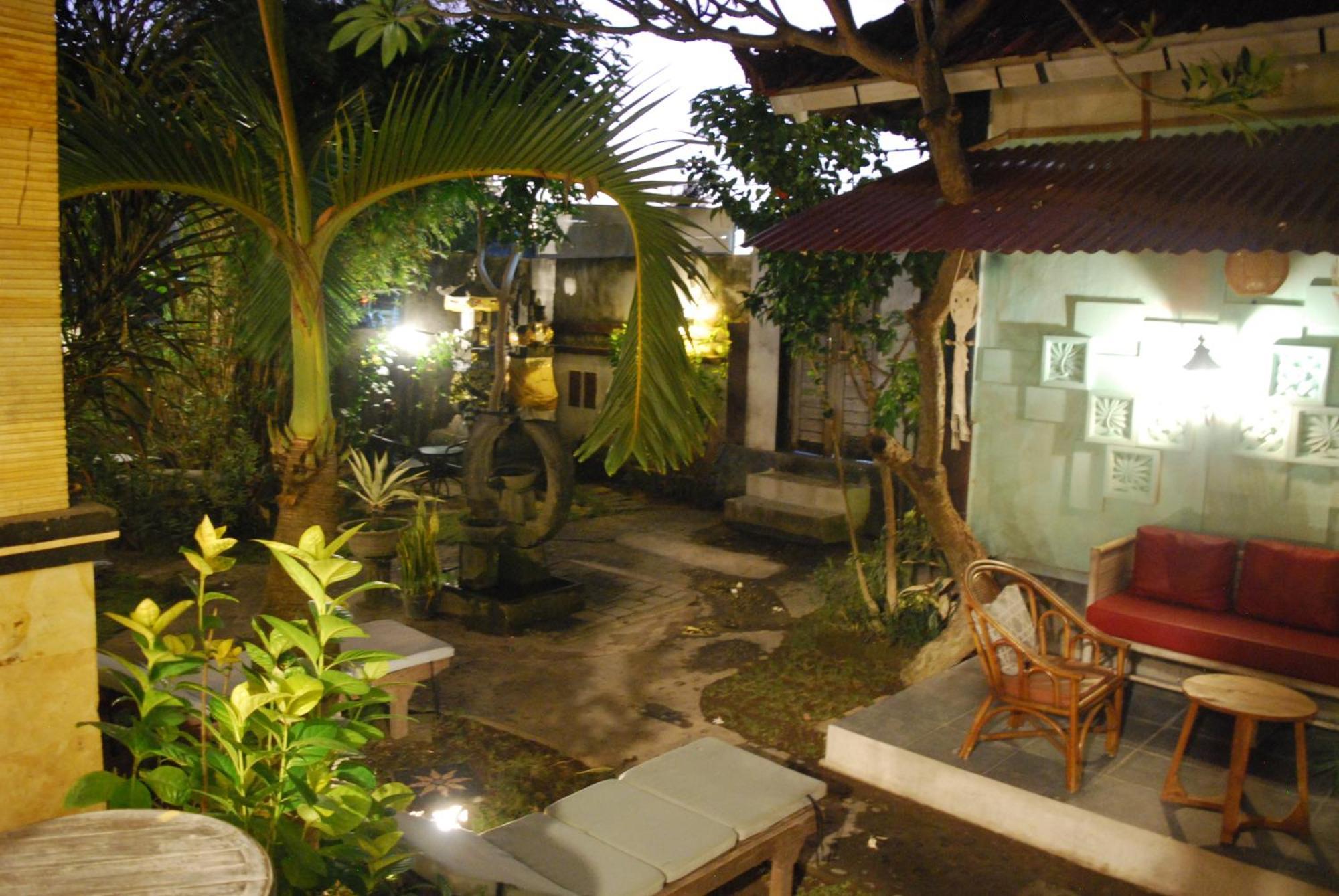 Dalum Homestay Amed Exterior foto