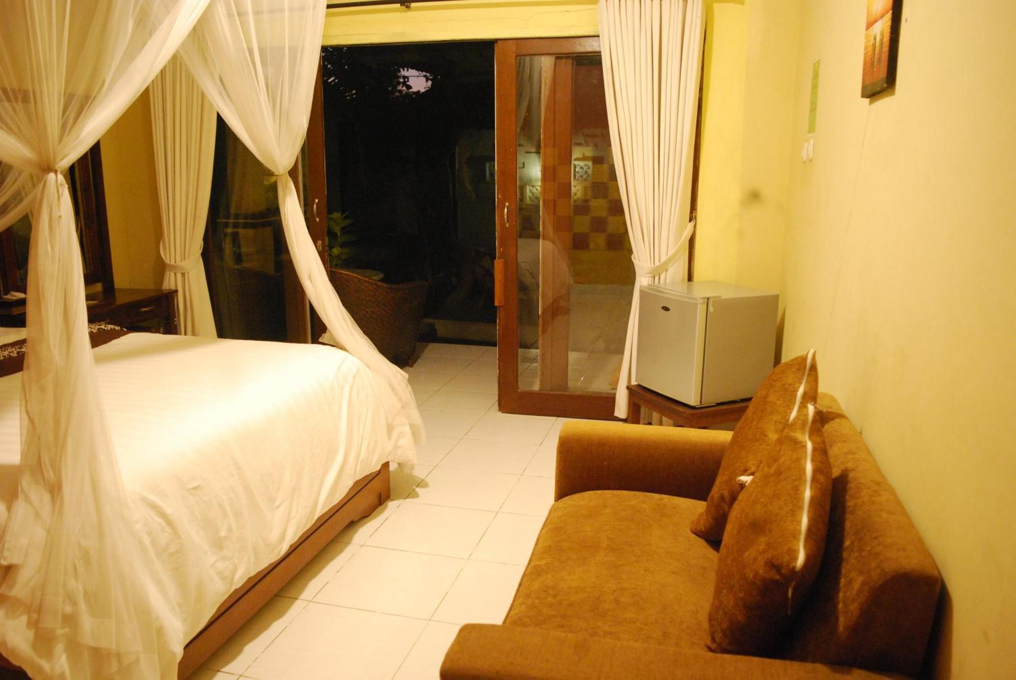 Dalum Homestay Amed Exterior foto